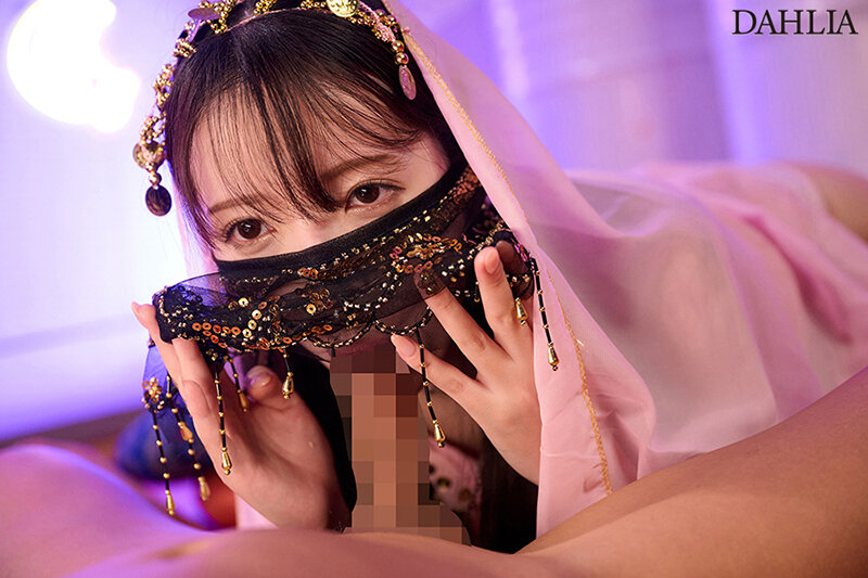 会社では地味な巨乳OLとおっパブで遭遇「内緒にしてくれるなら」と口止めフェベチオされて仕事中もしゃぶられる関係に… 小花のん 8枚目