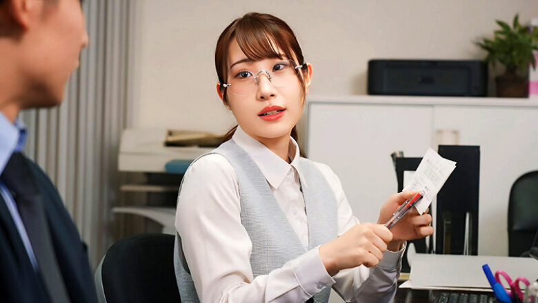 「これは経費で落ちません！」いつも地味で生真面目で領収書を突っ返してくる経理部のOLがデリヘル嬢で痴女だった。 2枚目