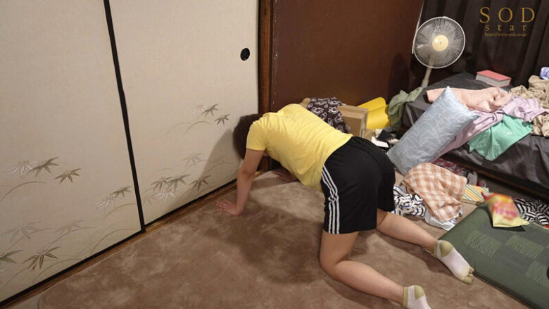 突然、弟が数年ぶりに帰省した。実家暮らしの私は三十路なのに未だ家事手伝い（ニート）で恥ずかしかった。 アラサー喪女ニート 隠れエロ尻の姉（30） 紗倉まな 【AV debut 12周年記念 特典映像付き】 13枚目