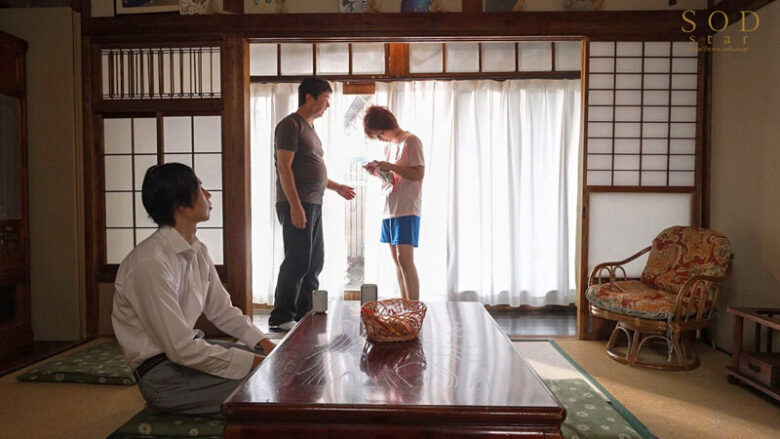 突然、弟が数年ぶりに帰省した。実家暮らしの私は三十路なのに未だ家事手伝い（ニート）で恥ずかしかった。 アラサー喪女ニート 隠れエロ尻の姉（30） 紗倉まな 【AV debut 12周年記念 特典映像付き】 3枚目