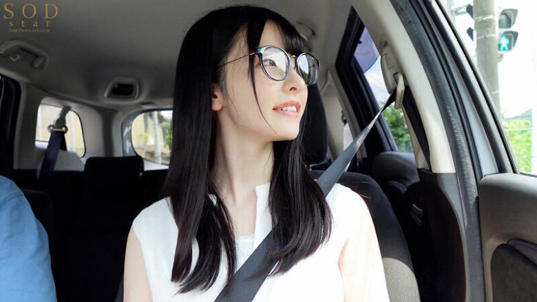 最近付き合った地味だけど隠れ巨乳な彼女と初めてのキャンプデート Tシャツからハミ出した巨乳に火が付いてしまい精子が尽きるまでめちゃくちゃセックスしまくった 彩月七緒 3枚目