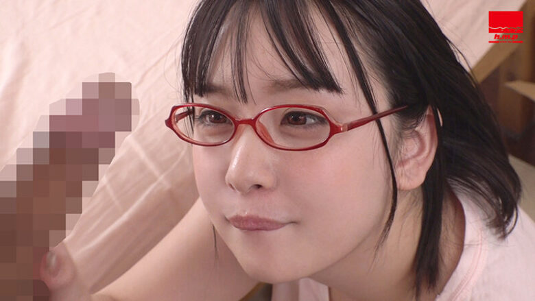 数年ぶりに帰省したら初恋の幼馴染（巨乳で恵体）が未だに自称家事手伝いのメガネ喪女だったので俺が干物マ●コを覚醒させて引きとってあげた 愛宝すず 5枚目