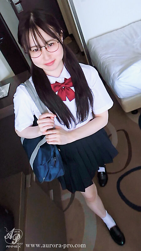 メガネの地味っ娘ちゃん 裏垢では絶頂に沼る小悪魔女子でした 天然マン毛 チクビニスト 川上しずく 5枚目