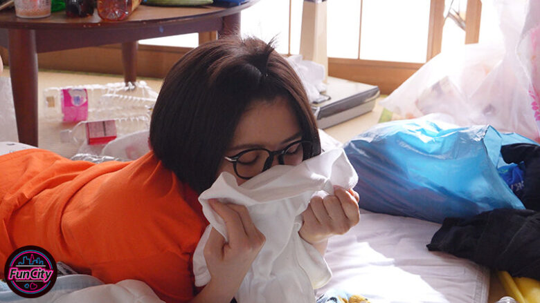 合算10発抜き！！親の再婚でできた義姉は喪女！だらしないのにエロすぎる無防備巨乳な姉に杭打ち中出しされた僕…天晴乃愛 4枚目