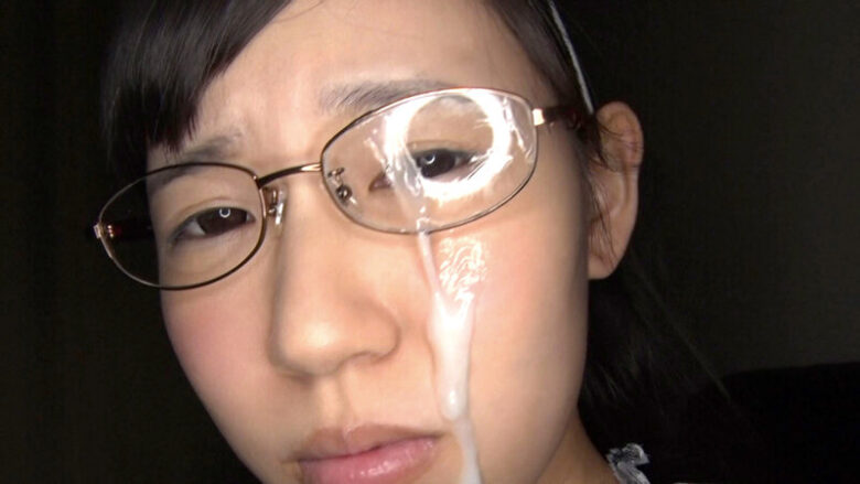 すっぴんメガネ地味子 10人連続セックス 8時間2枚組 16枚目