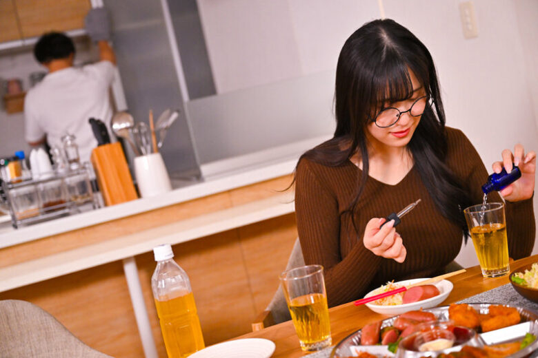 地味メガネ美爆乳お姉さんは弟専用のド変態痴女 雨宮ひびき 4枚目