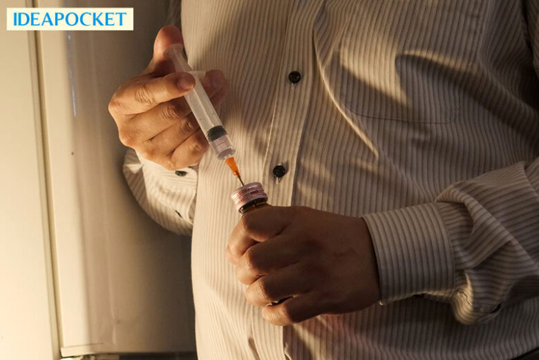 大嫌いな上司に媚薬を飲まされ卑猥下着を着せられ何度もイキまくる巨乳地味メガネOL 入社した会社は変態達の巣窟でした…。 滝川すみれ 1枚目