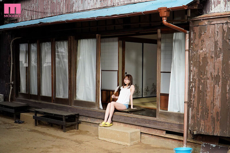 若者がいない限界集落で子種を欲しがって…乳首ビンビン欲情して足腰ガクガクド田舎ガニ股オーガズム中出しを求めたワタシ…。 天宮花南 2枚目