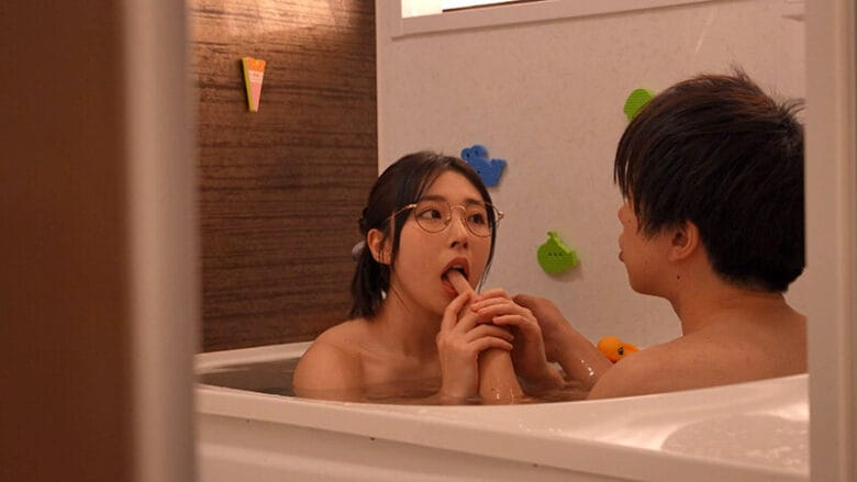 喪女のくせにやりまん。自堕落に生きる義姉に恋をした僕の気持ちに気づいて、一夜限りのSEXを許してくれたひと夏の思い出。 皆月ひかる 14枚目