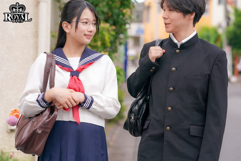 ねえ、Hな勉強しよ？ 華奢清楚な委員長の裏顔は僕の部屋に入り浸りこっそりチ○ポを貪る限界ムラムラ痴女！ 北岡果林 1枚目