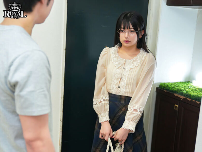 王様ゲームで急接近した隠れ淫乱な地味美乳と、一泊二日のラブラブ中出しセックス。 北岡果林 19枚目