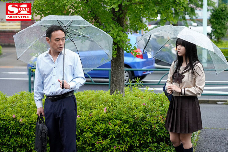 無口で大人しい女生徒になら何してもいいんじゃないか？地味な図書委員は担任に犯●れてもイキまくった。 浅野こころ 4枚目